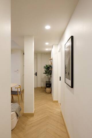 Upscale 3bed 3bath suite 1 min to BTS Prompong gallery image 4