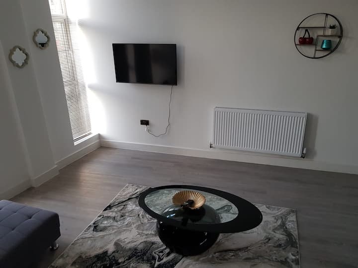 Kingdom Apartment 3 - Wolverhampton