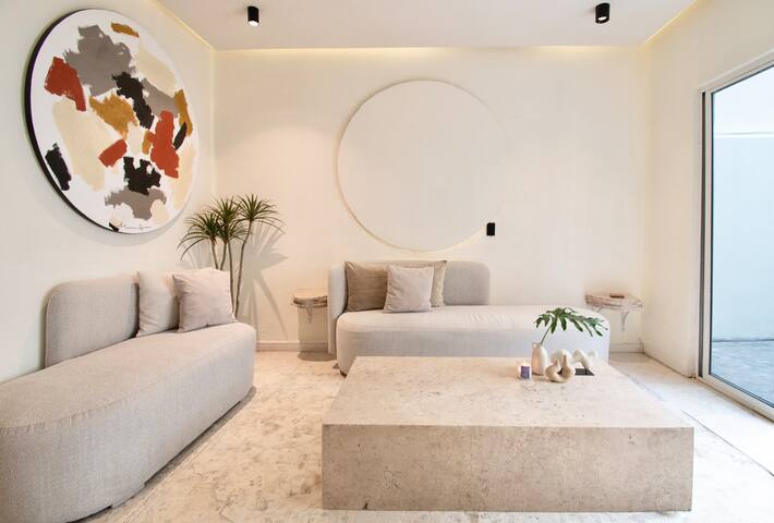 Majestic Mansion w/Huge Terrace gallery image 5