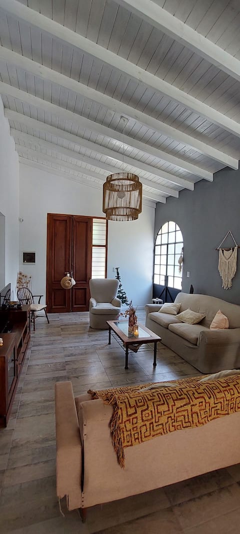 Top Airbnb: cozy farmhouse en Partido De Mercedes