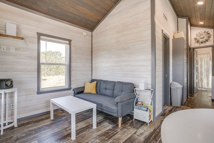 Private Tiny Home Retreat | Near Rocker B Ranch - Possum Kingdom Lake, TX