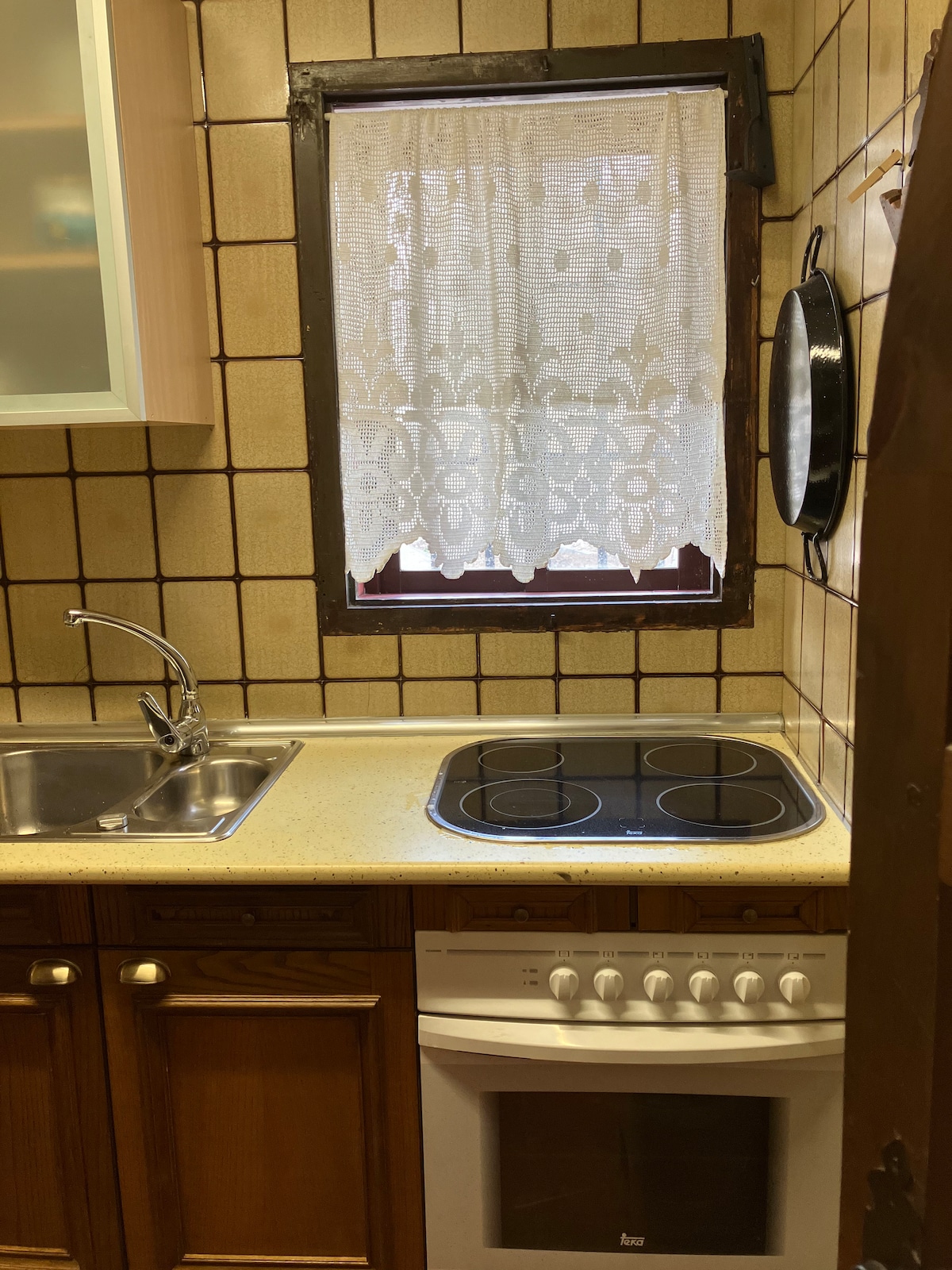 Beautiful Castilian HOUSE 5