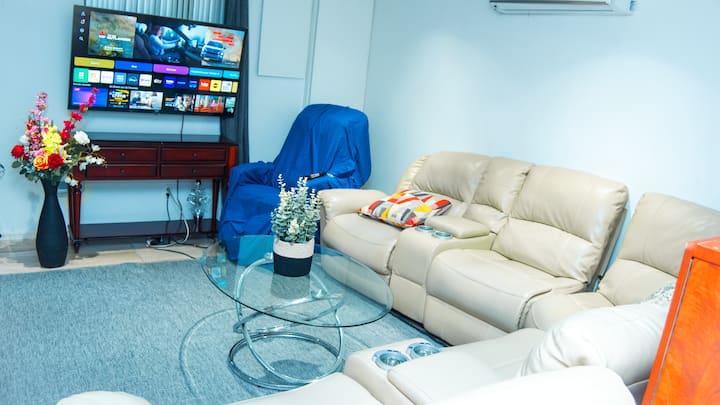 Oasis De Spa, Pool, 
4 Rooms Pour 10 Personnes - Chambly
