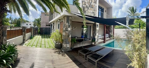 5-star villa 200 m from Trou aux Biches beach