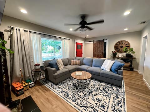 Insta-Worthy Peaceful Home 4BD,2BA Near University