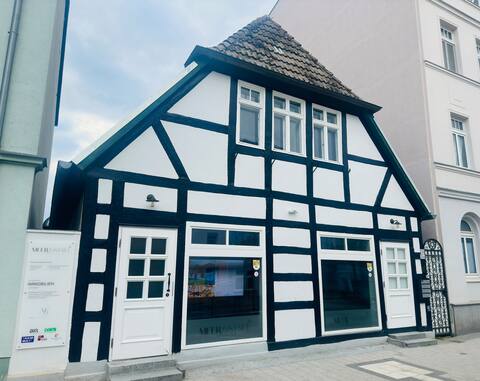 Cozy living including parking in the old town