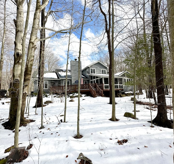 Timber Trails Retreat - Pocono Pines, PA