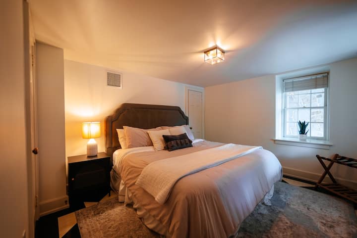 Bedroom 1 king bed ground floor