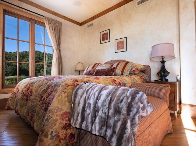 Eden Fair gallery image 5