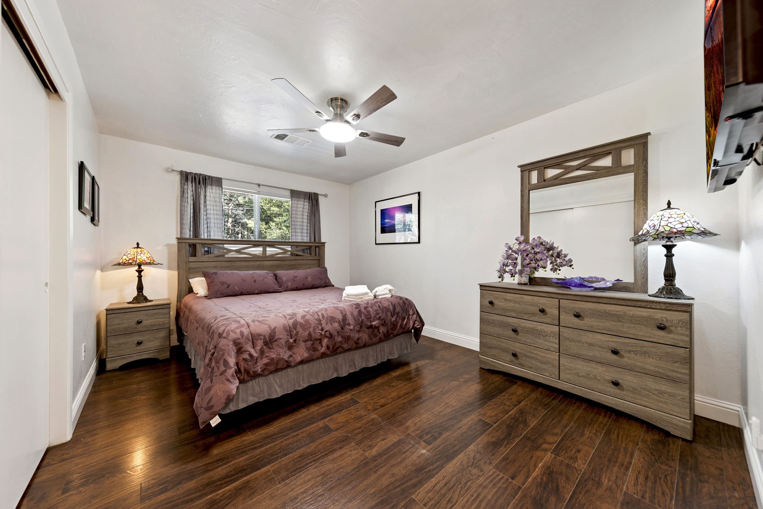 Single-Story 5BR with Hot Tub, 1 Mi to Lake - Photo 15