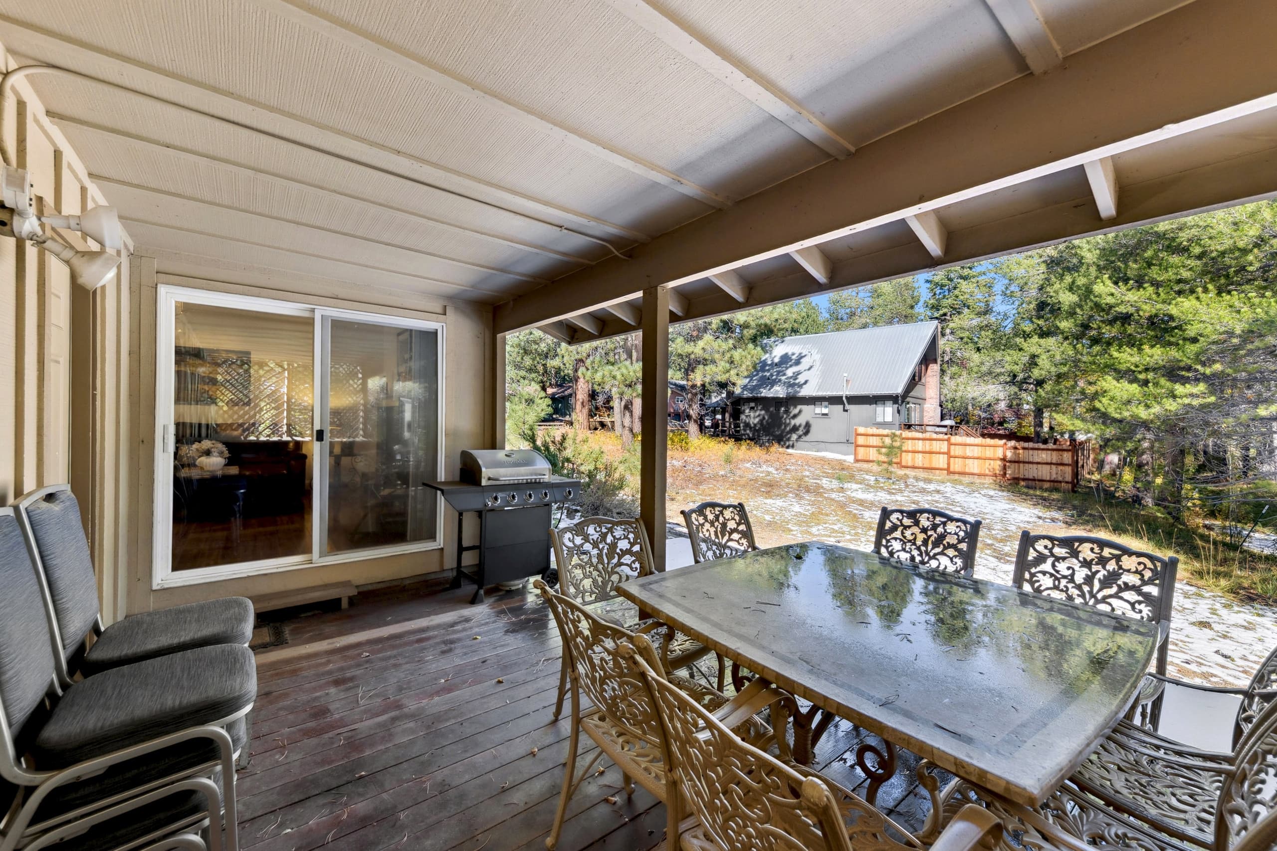 Single-Story 5BR with Hot Tub, 1 Mi to Lake - Photo 25