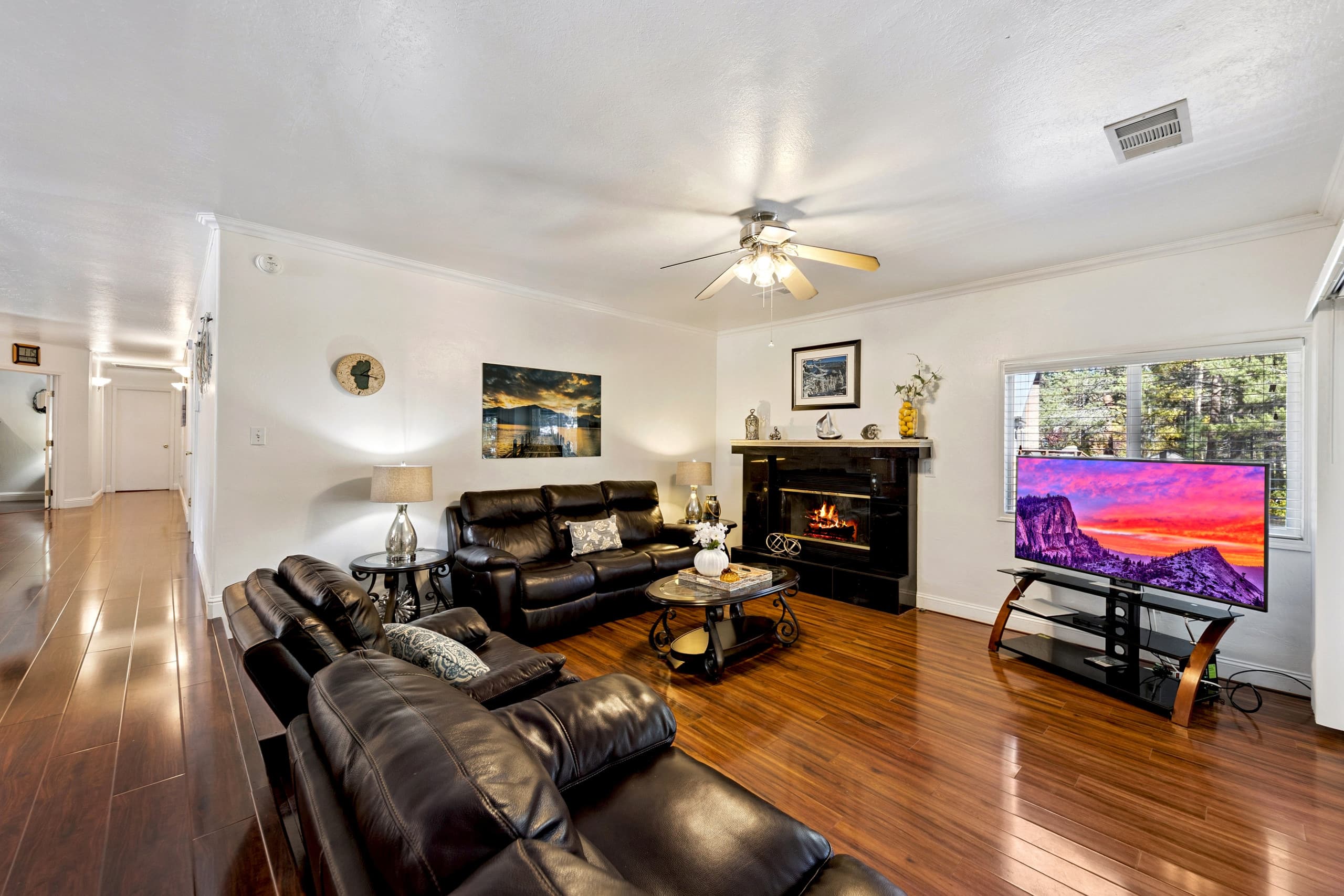 Single-Story 5BR with Hot Tub, 1 Mi to Lake - Photo 23