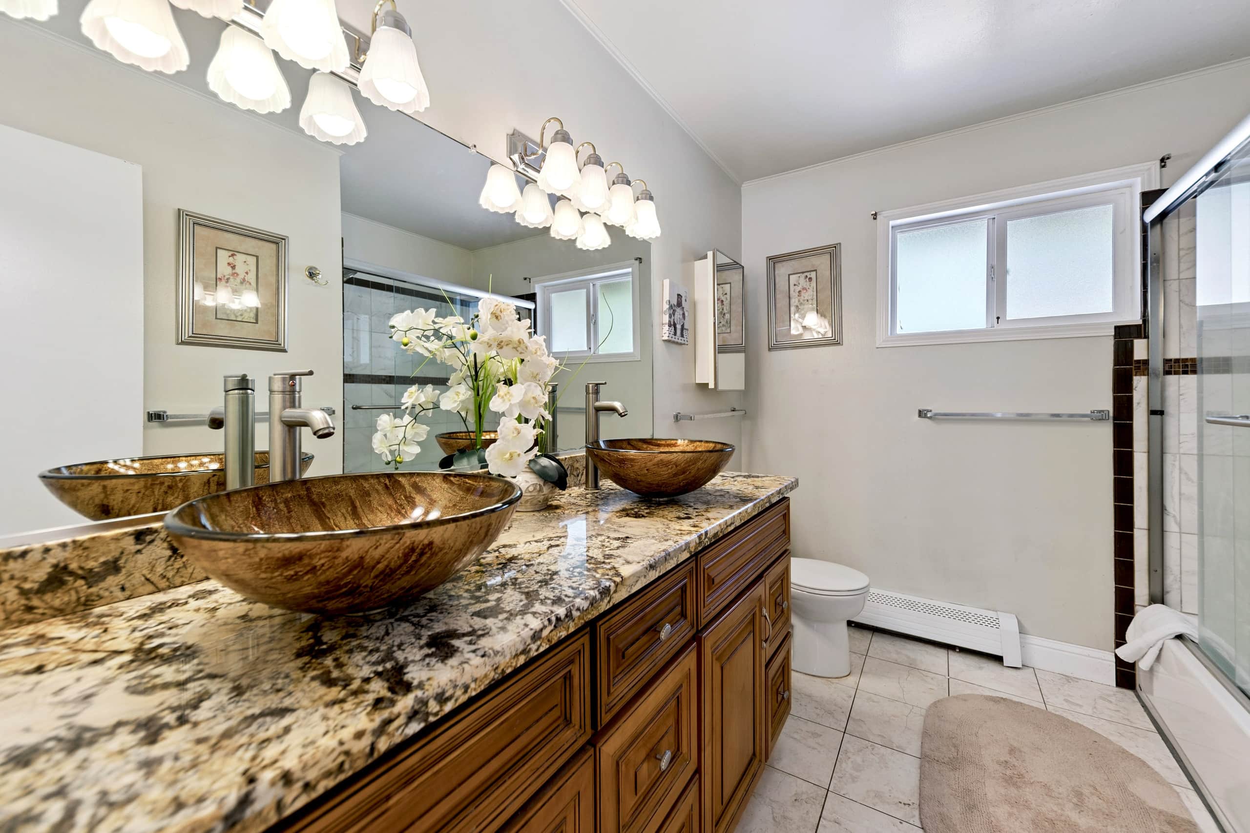 Single-Story 5BR with Hot Tub, 1 Mi to Lake - Photo 18