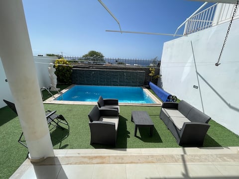 House with private pool 4 bedrooms for 8 P. mx