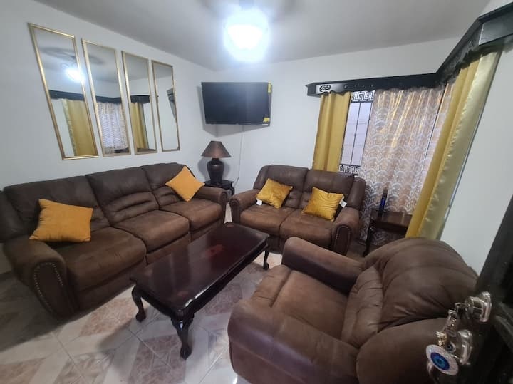 Zona Privada Con Guardia - Nogales, AZ