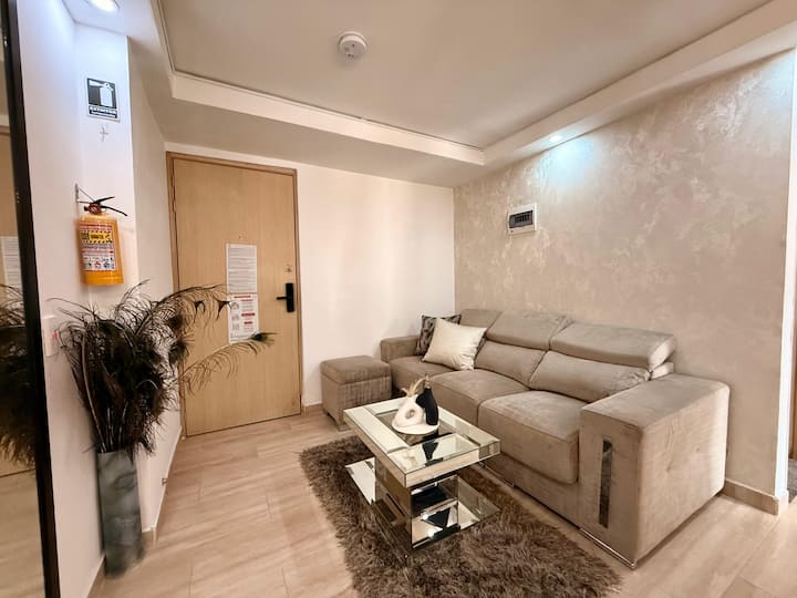 Apartamento En Loreto Palmas, Cerca Al Poblado - Medellín