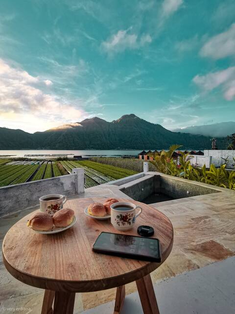 Cabin & Natural hot springs ( small pool)