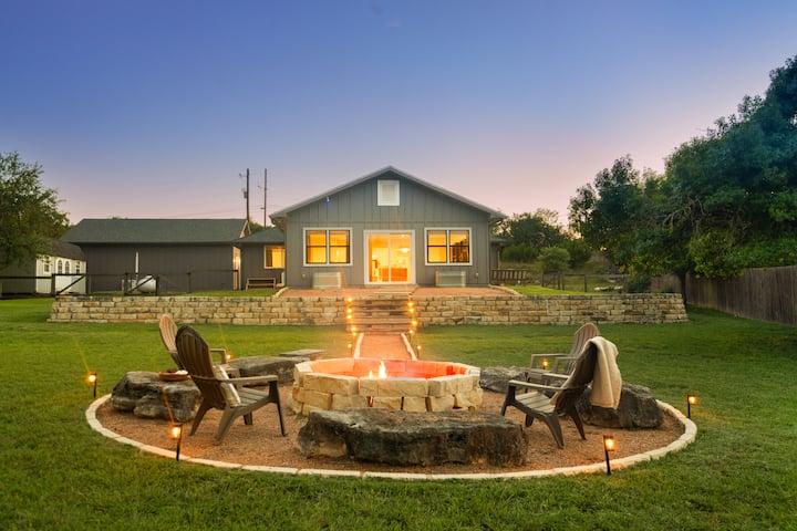 Hill Country Getaway | Private & Serene Escape - Dripping Springs, TX