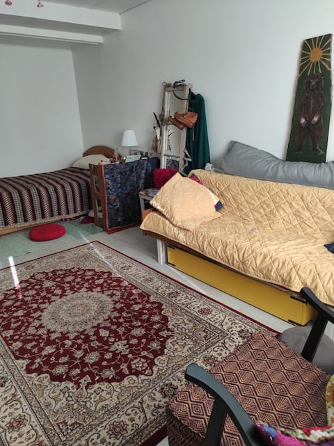 Peaceful and clean studio