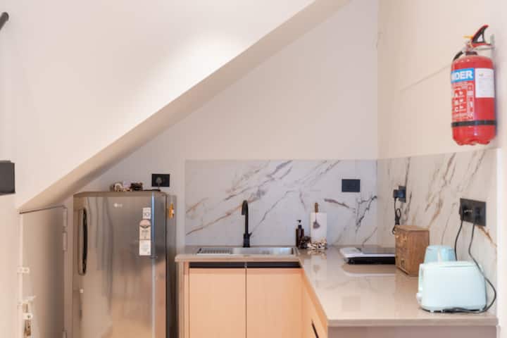 Kitchenette image 1