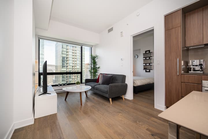 Corporate 1br | Sleek Urban Living | Bell Centre - Montreal
