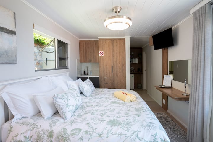 Pearl Suite Ocean View Walk To The Point - Mossel Bay