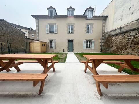 House with 11 bedrooms