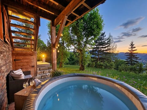 Nice apartment with private SPA in a chalet
