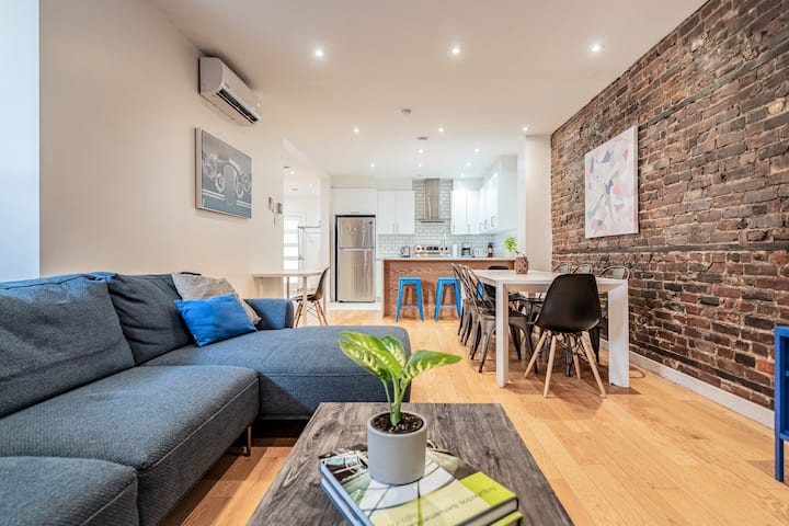 Le Plateau Apt, Sleeps 15, Parking & Near Metro