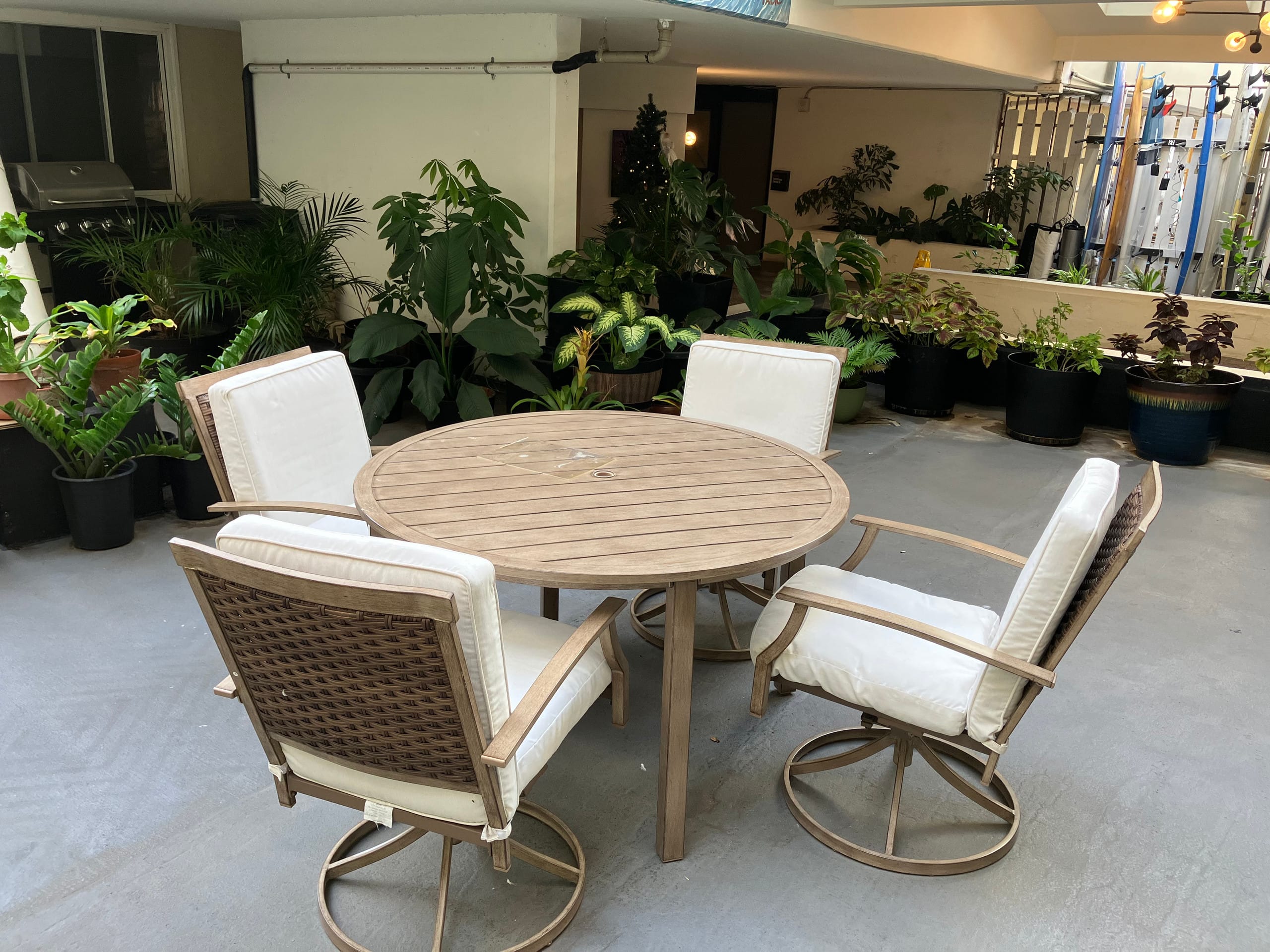 Condo in Honolulu · ★4.91 · Studio · 2 beds · 1 private bath - Image 52