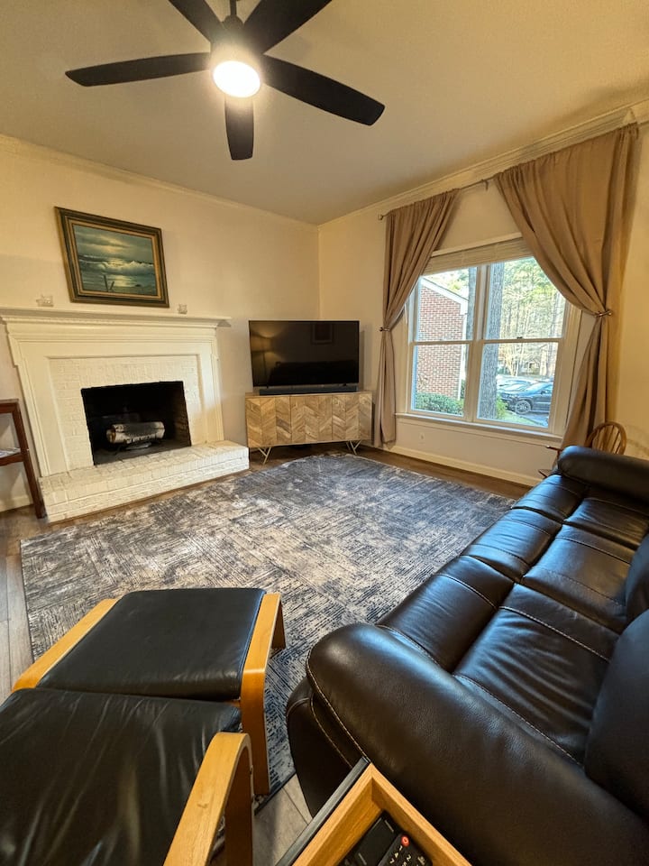 Artists Retreat - A Townhome Inspired By The Arts - Cary, NC