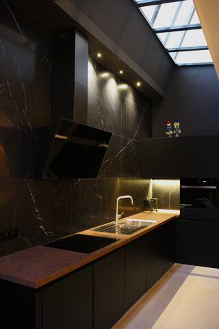 The View gallery image 4