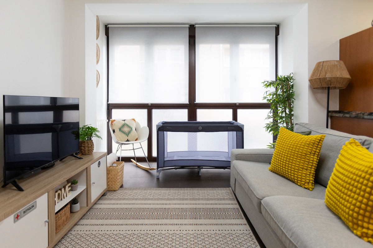 Top Airbnb: Cozy apartment in Bilbao with parking en Euskadi