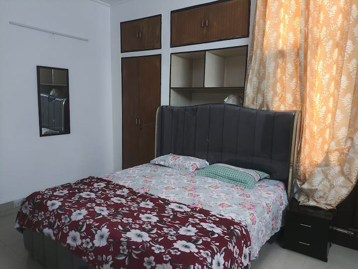 საძინებელი 2