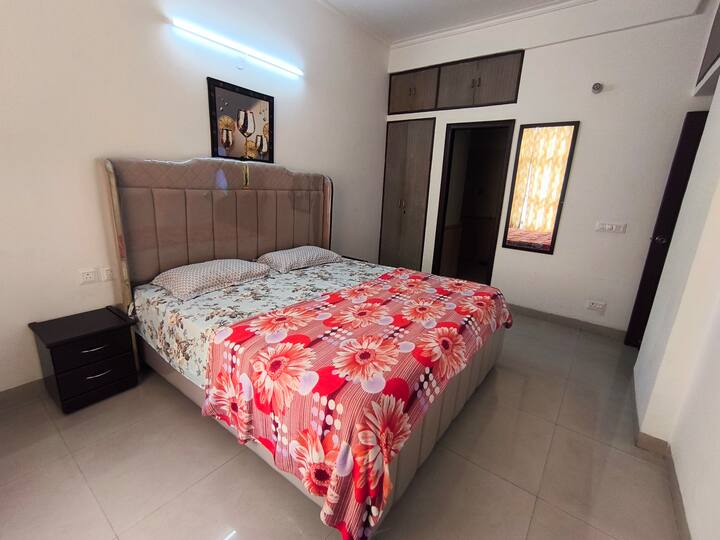 საძინებელი 1