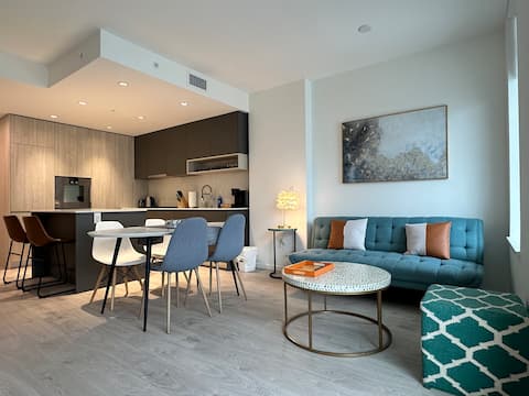 Top performing Airbnb: R2@ Pacific Sweet 2BD/2BA New In RMD Heart in City Centre