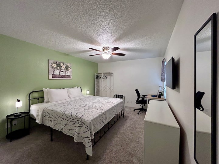 Chambre avec lit King Size.