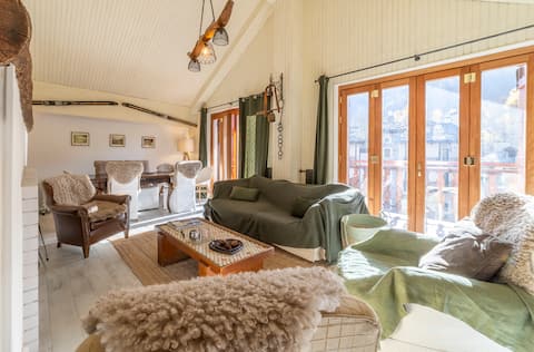 Charming apartment, beautiful location.