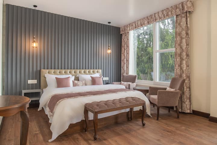 Deluxe Room | Villa | Mountain View | Narkanda - Narkanda