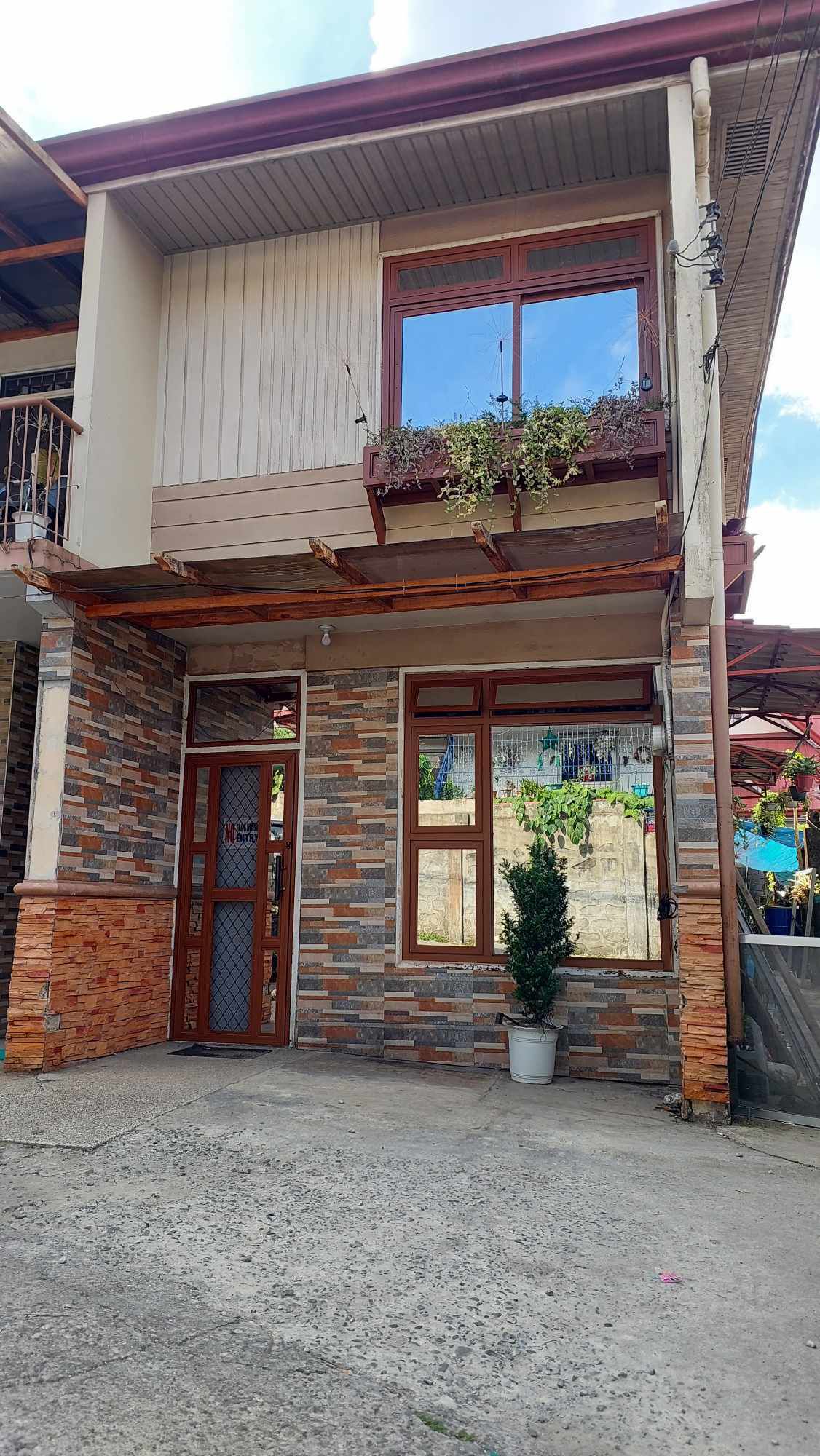 Shirley's Bado Dangwa Unit, Baguio City Houses for Rent in Baguio, Cordillera Administrative