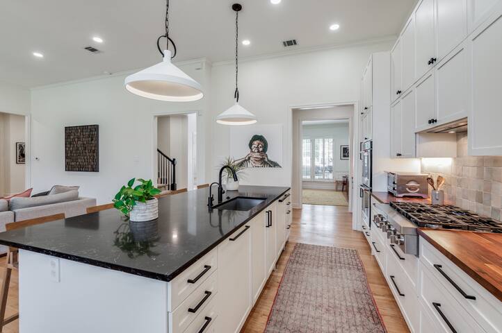 Cul-de-sac Charmer gallery image 5