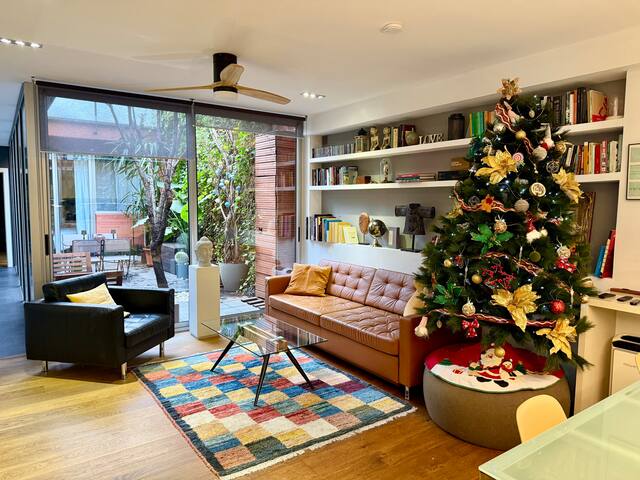 Fira Barcelona Holidays: Festive Family Home