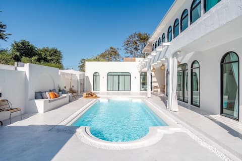 White Coco Villa Pattaya