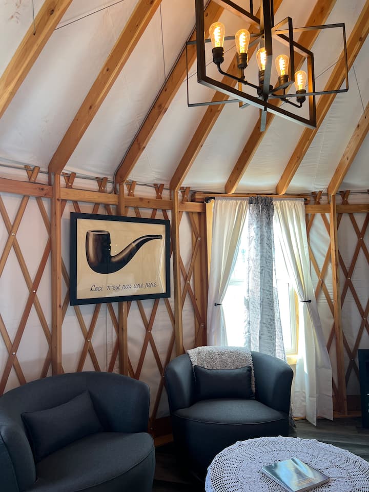 The Clockwork Oasis Yurt - Lake Powell
