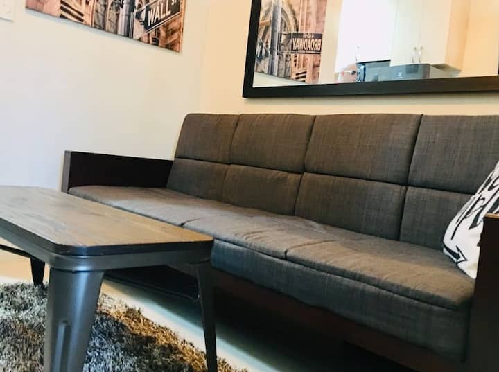 Bargain Staycation In Paranaque - Parañaque