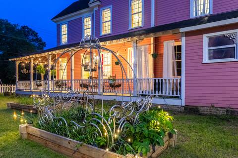 The Glamour Manor Victorian BnB 
(Party of 10)