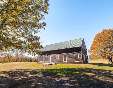 Secluded Home - Big Lawn~Campfire Jetted Tub~Wi-Fi