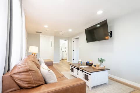 Top Airbnb: ZenDen in Lakewood