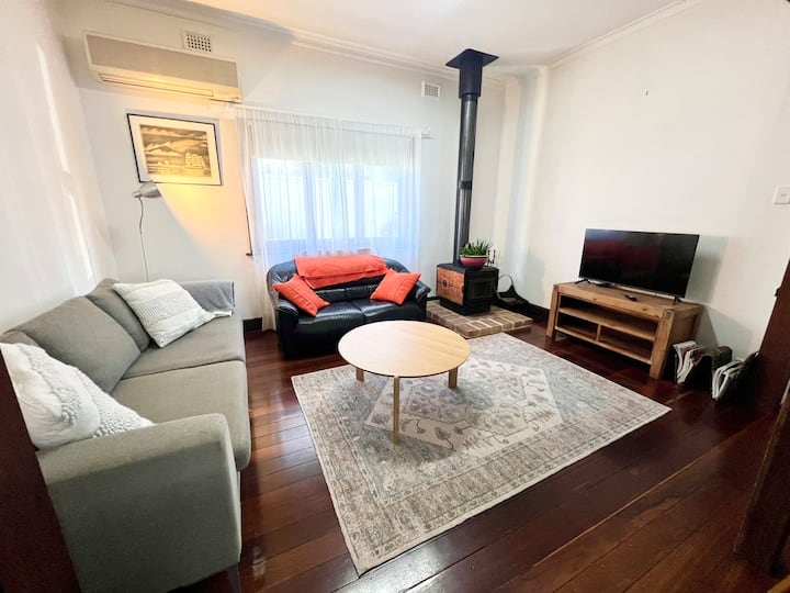 Valley Cottage A Beautiful 3 Bedroom House - Fremantle