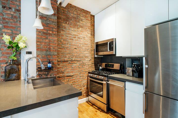 Beautiful 4 Bedroom in Lower East Side gallery image 4